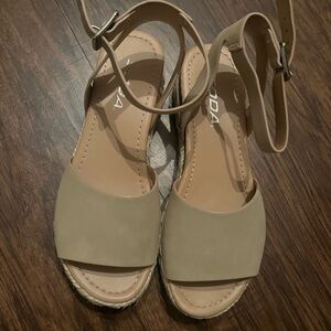 Soda Women's Tan Espadrilles